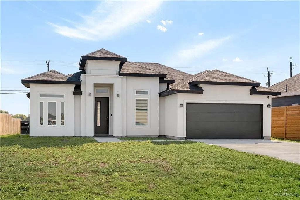 1501 Janet Circle E, La Feria