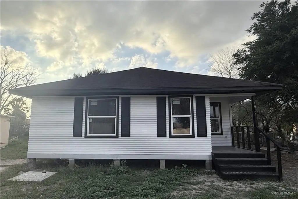 1907 Barreda Circle, Edinburg