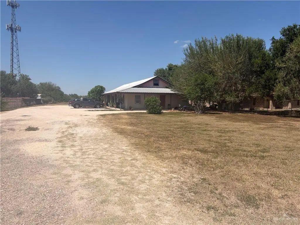 1531 E Trenton Road, Edinburg