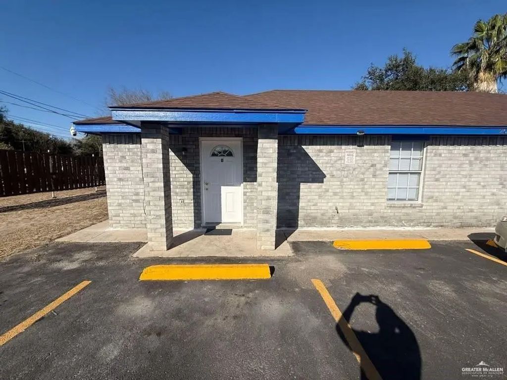 209 N Bluebonnet Street, Alton