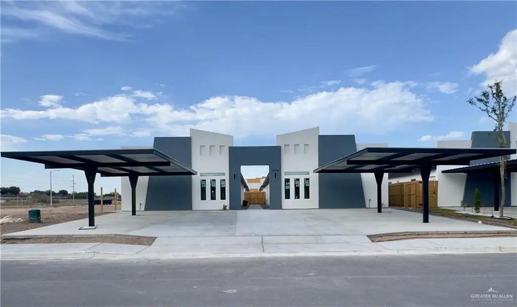 1304 Rosewood Lane, Pharr