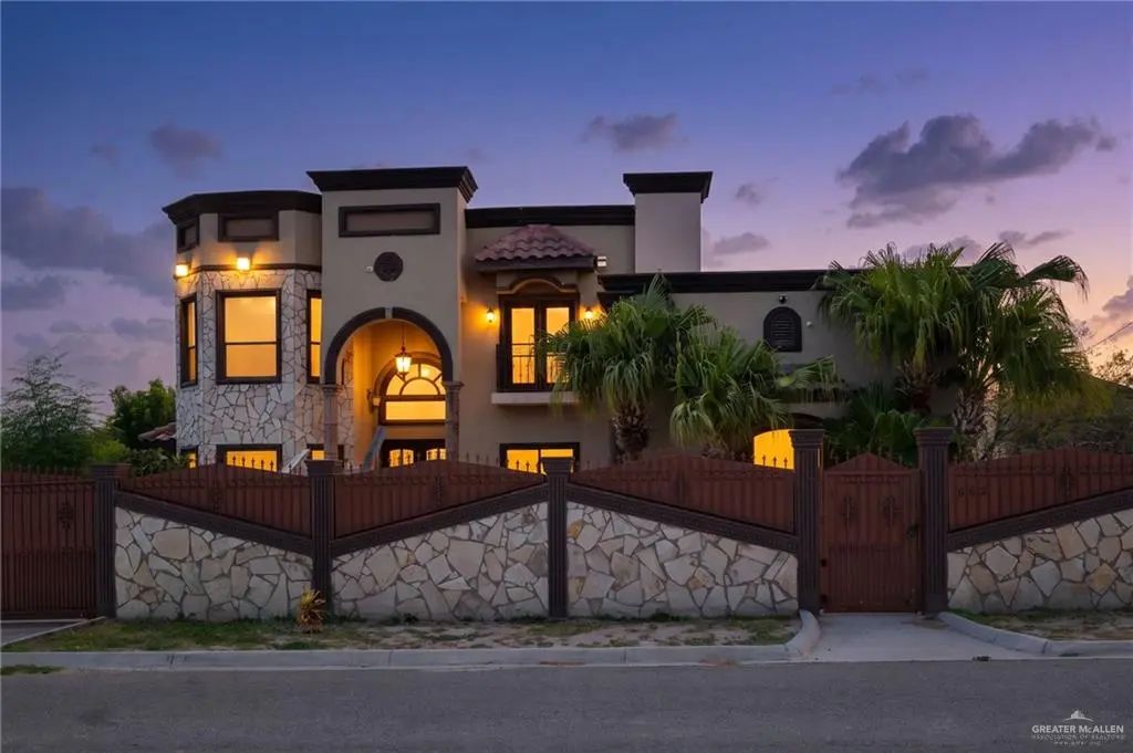 682 Alto Bonito Street, Rio Grande City