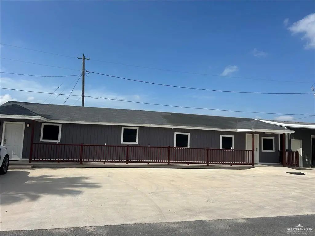 1200 Double E Drive E, Hidalgo