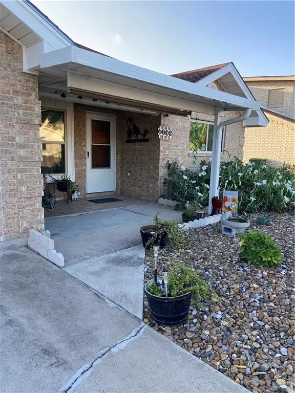 1902 Tyler Street, Mission