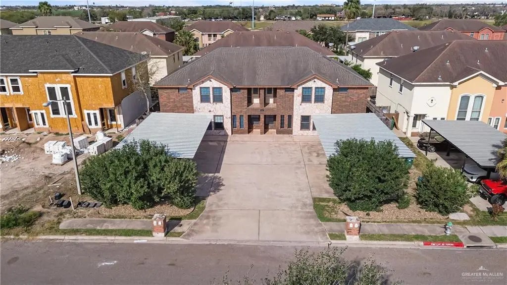 1402 W Kiwi Avenue, Pharr