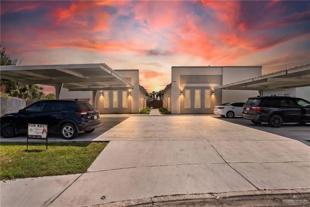 412 & 408 Gastel Circle, Edinburg
