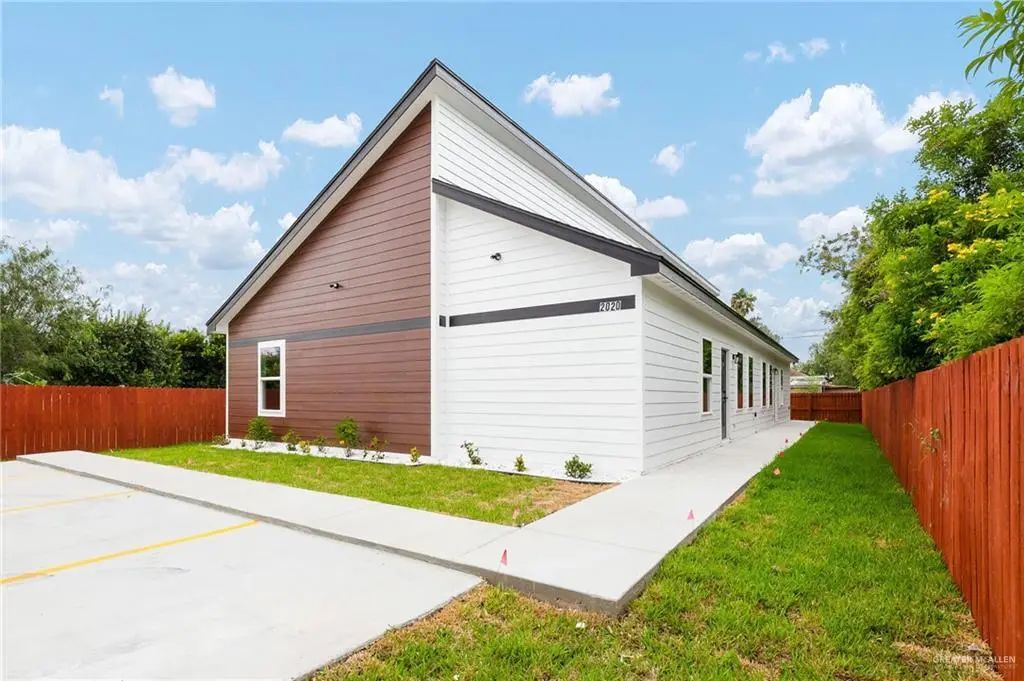 2020 Cedar Avenue, McAllen
