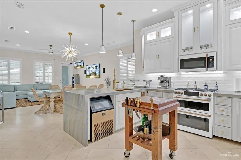 107 E Palm Street E, South Padre Island