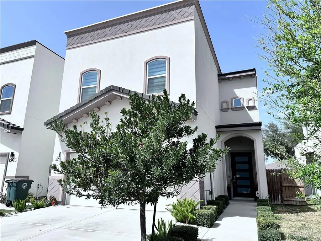 1905 Sunset Drive, Mission