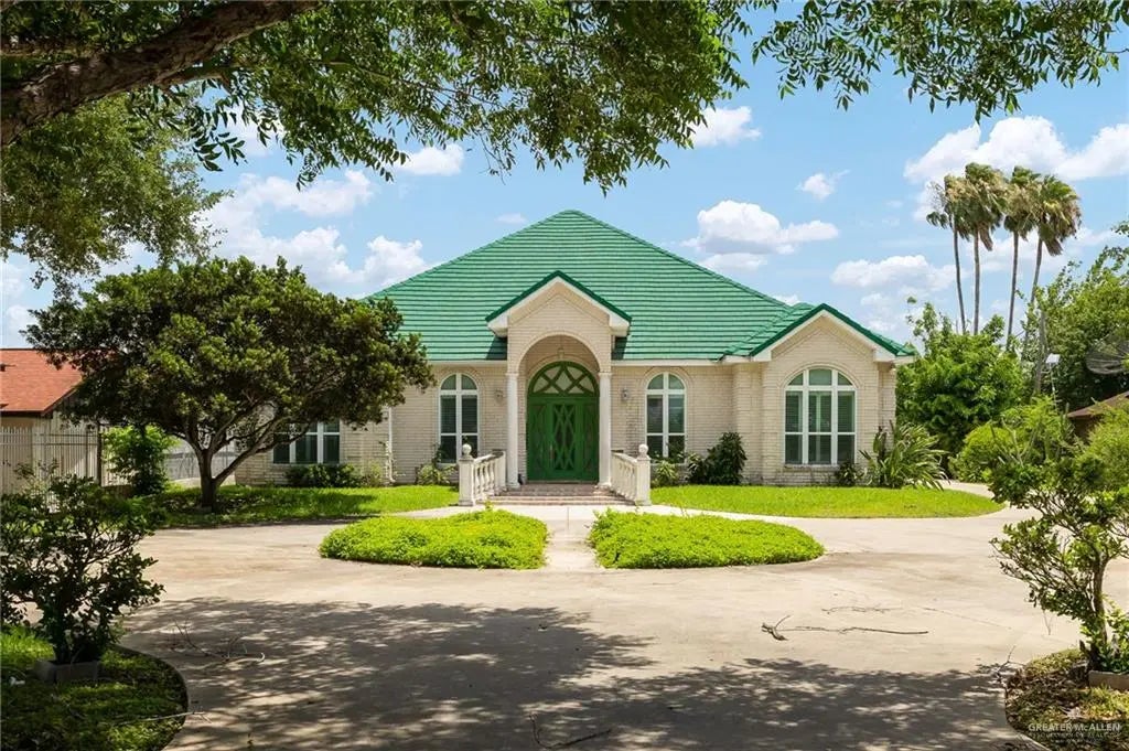 3517 Daffodil Avenue, McAllen