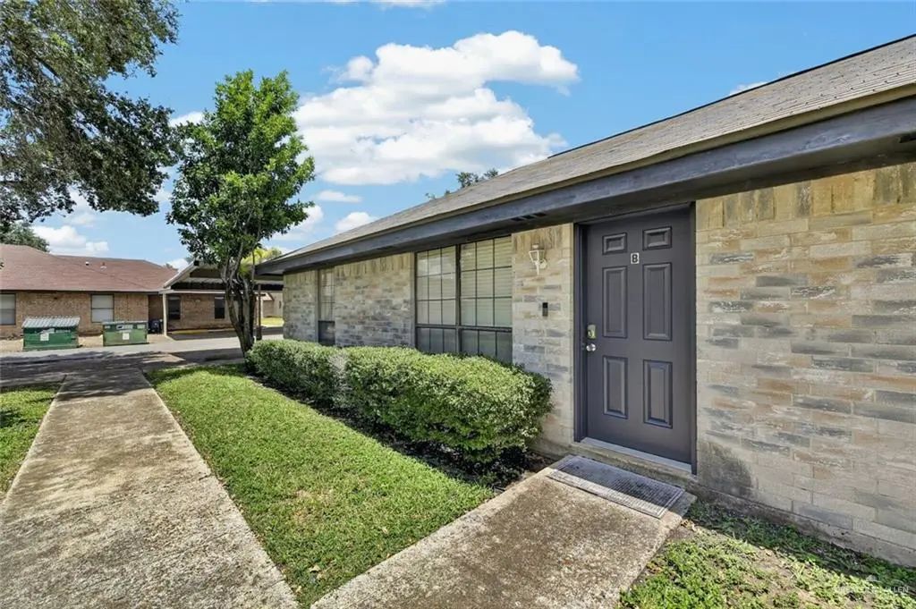 1602 Avocet Avenue B, McAllen