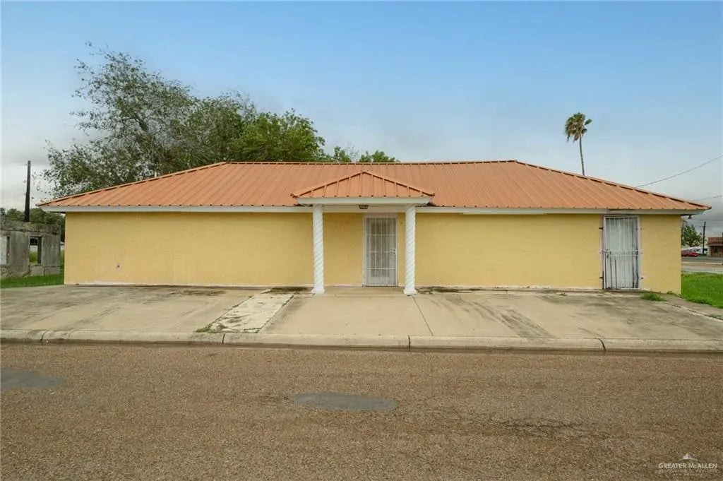 103 W 5th Avenue, Elsa