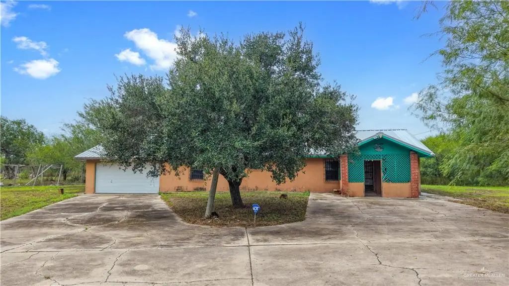 11363 Mile 2 Road W, Mercedes