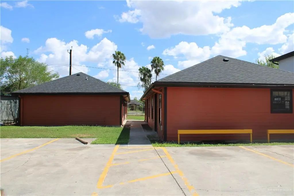 1408 Pine Street C, Weslaco