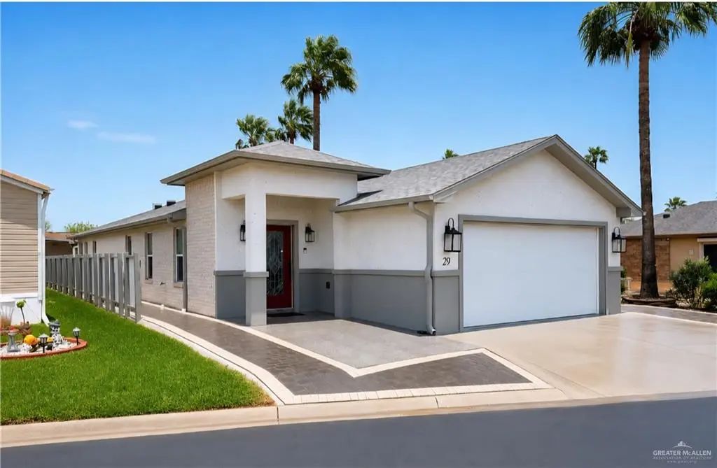 29 Laguna Lane, Brownsville