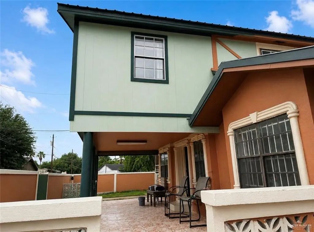 525 Eli Street, Roma