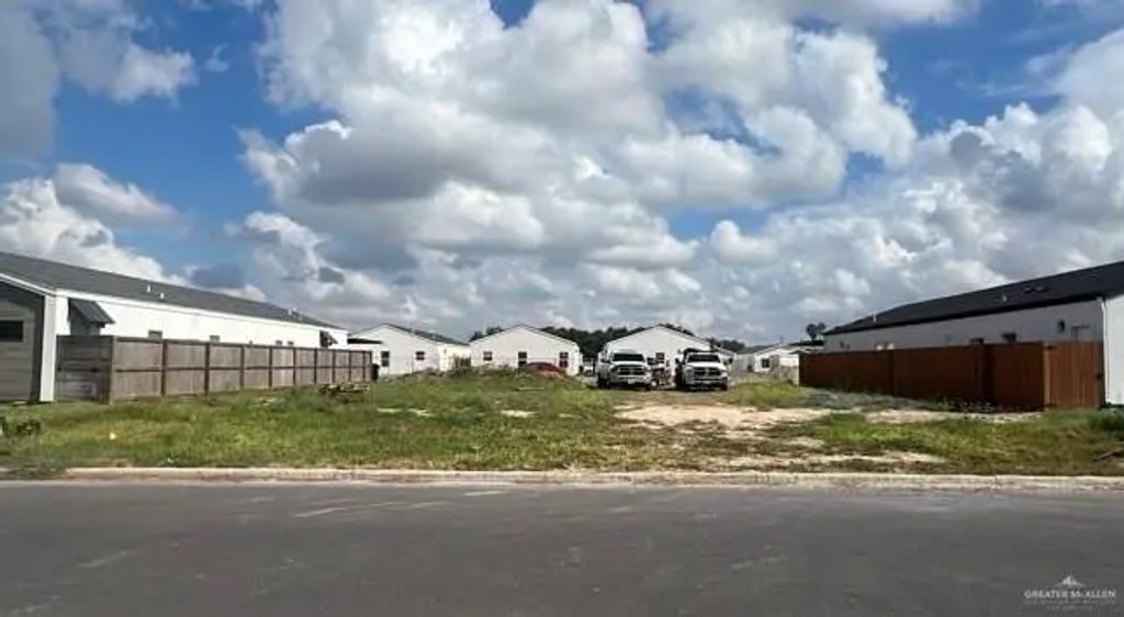 2600 Mockingbird Road, Weslaco