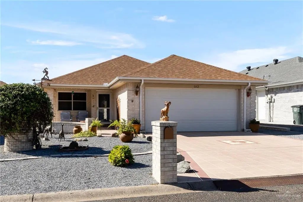 102 Aquarius Street, Mission