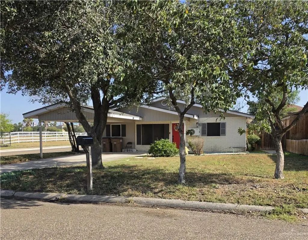 1121 W Mahl Street, Edinburg