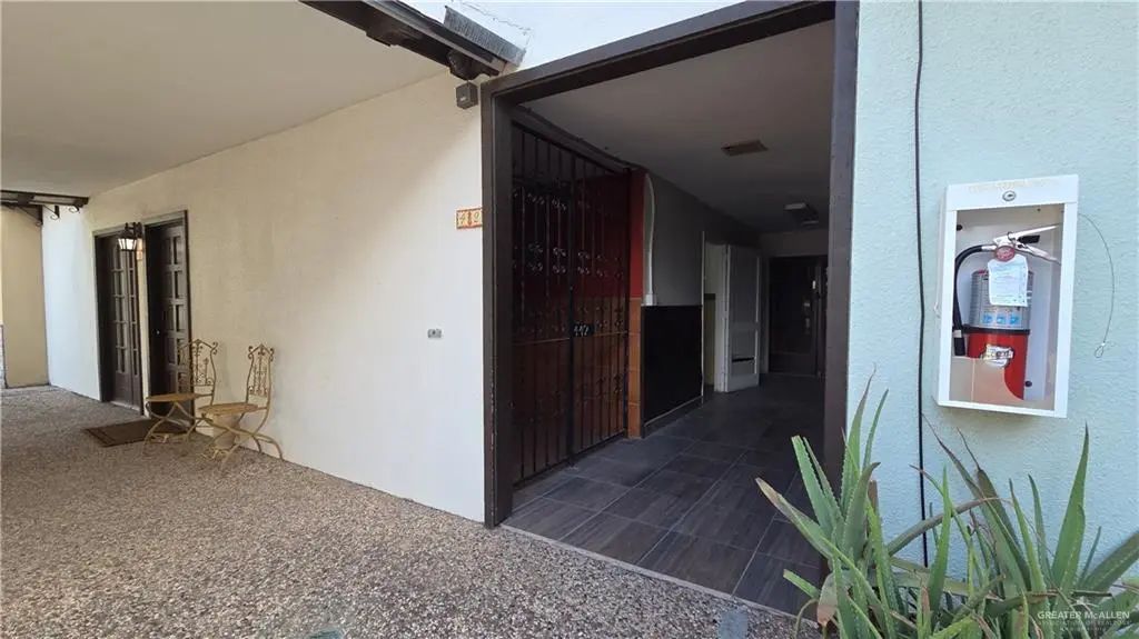 1418 Beech Avenue 42, McAllen