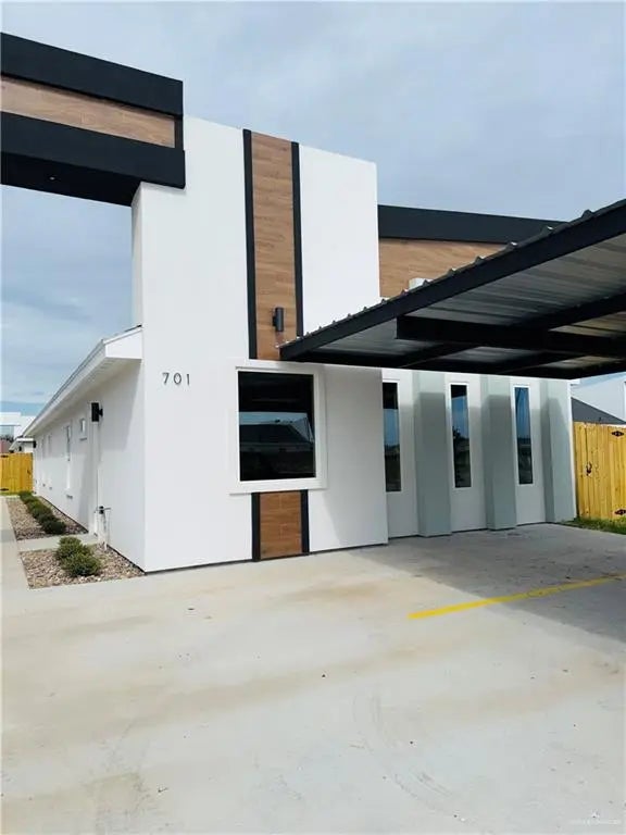 701 N Onyx Avenue 3, Edinburg