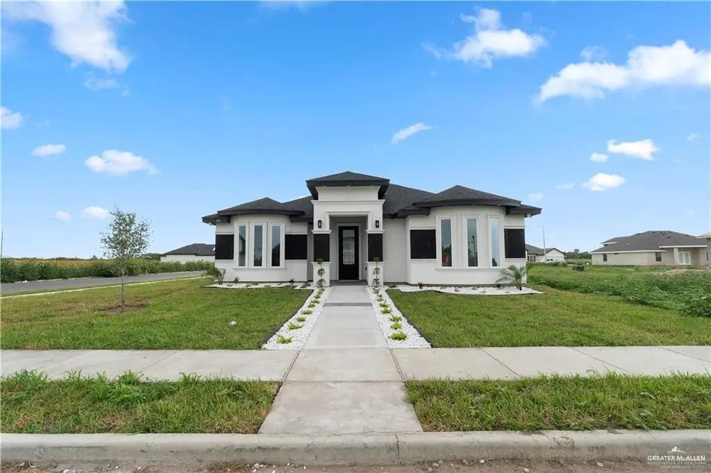 900 E 38th Street, San Juan