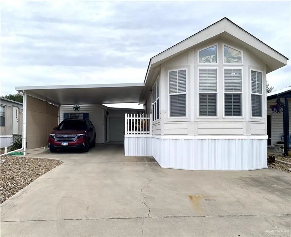 2509 E Bogey Drive, Mission