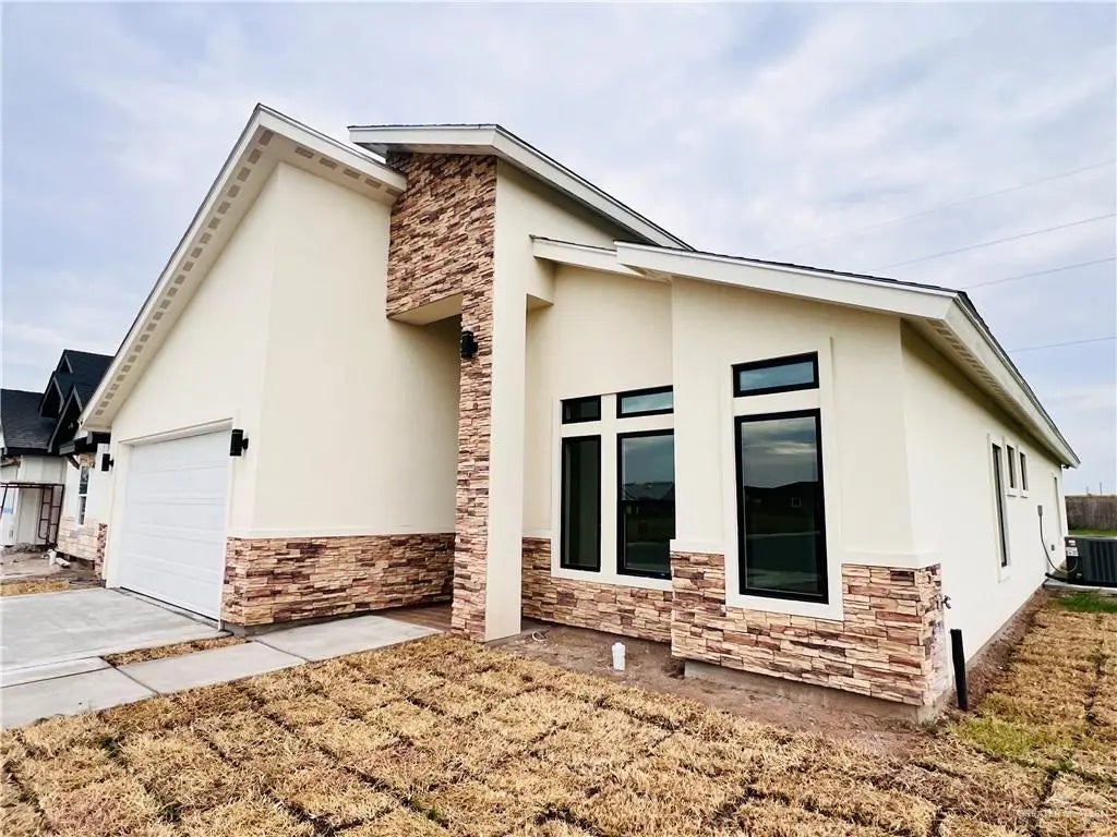 3412 Monte Cielo Drive, Weslaco