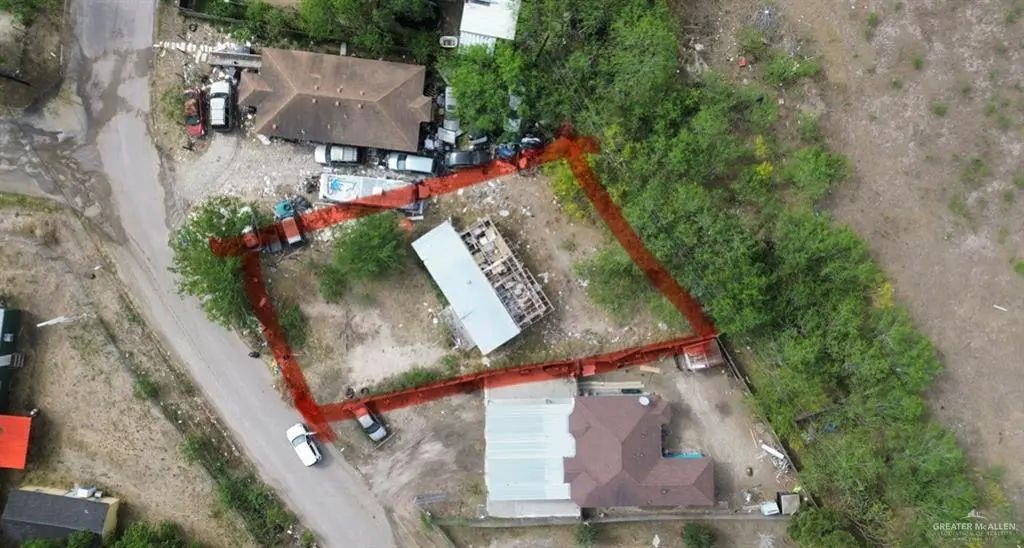 12643 Shawnee Avenue, Mercedes