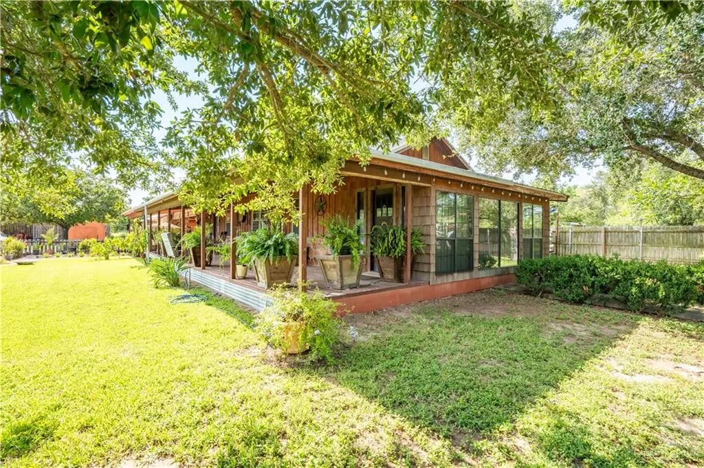 29814 Couch Avenue, Hargill