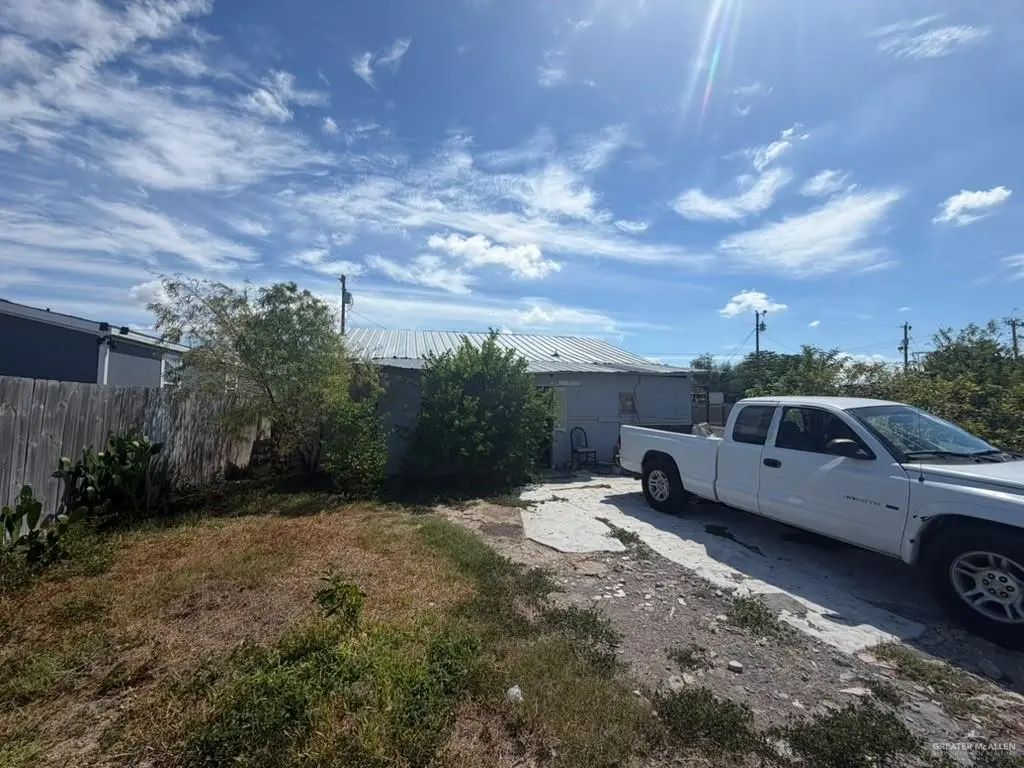 7316 Lane Road, Donna
