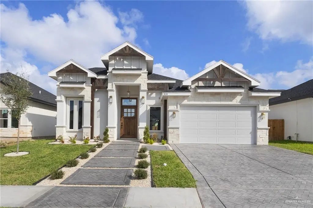 808 Azalea Street, Mission