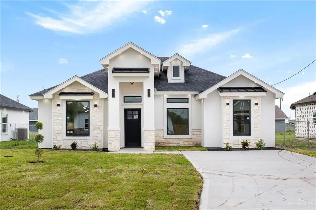 2464 Via Roma, Weslaco