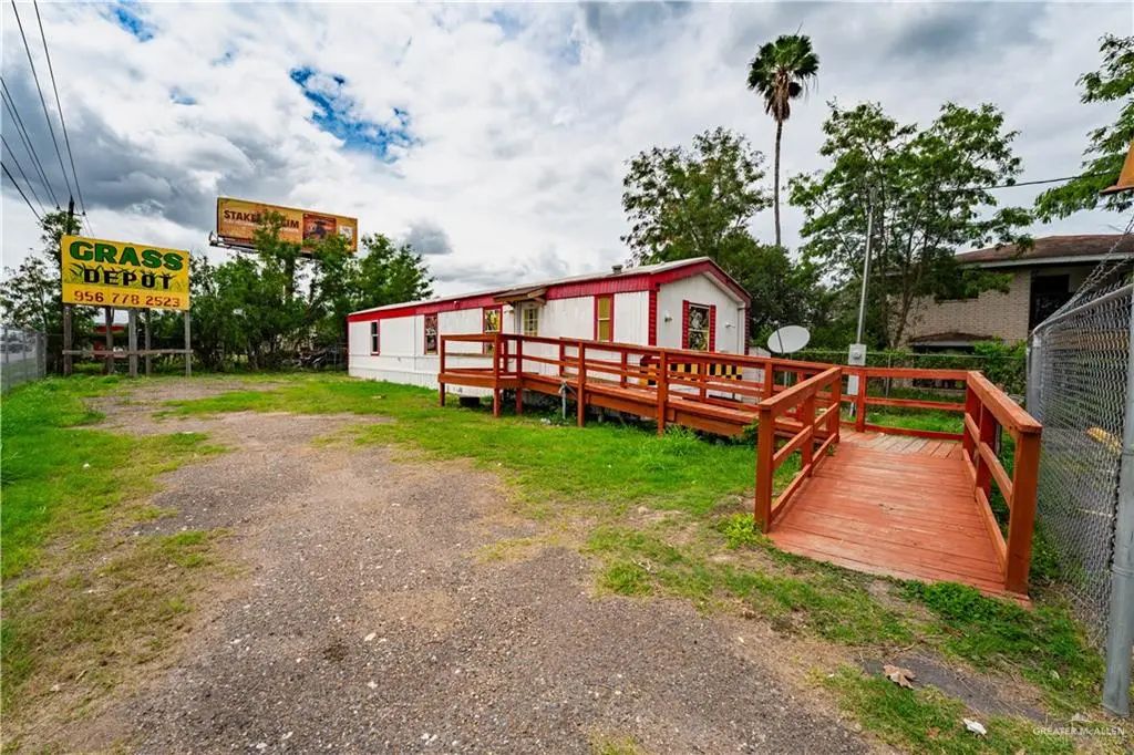 1900 W Expressway 83, Weslaco