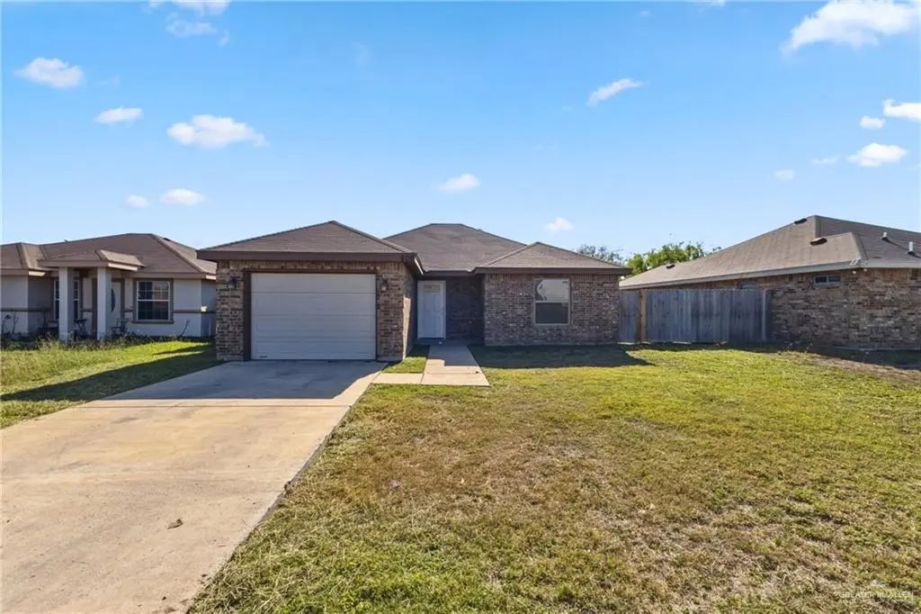 809 Alexandria Avenue, Mercedes