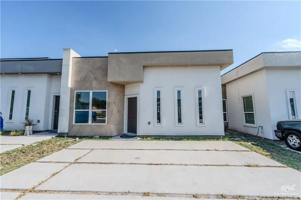 401 2 1/2 Street, La Joya
