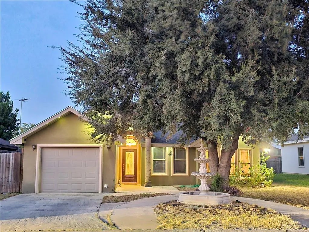 3702 Marla Drive, Palmview