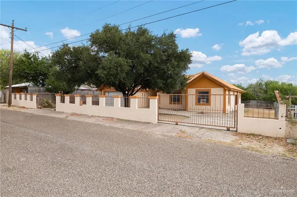 328 Albacore Street, Roma