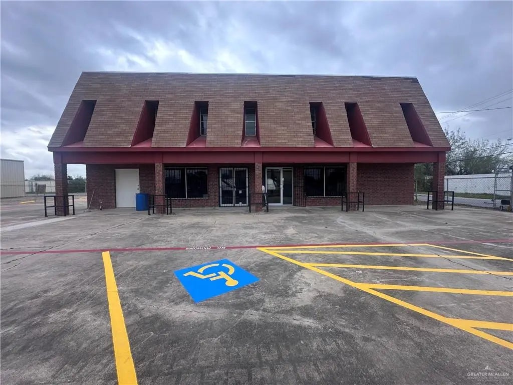 310 E Brazil Street, Hidalgo