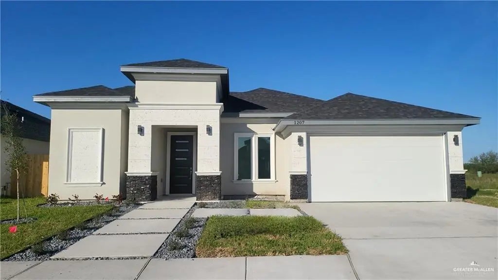 1207 E Danielle Avenue, Pharr