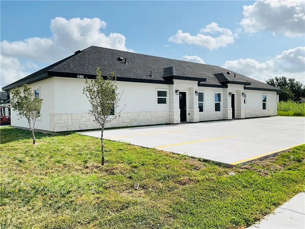 251 Clearview, Weslaco