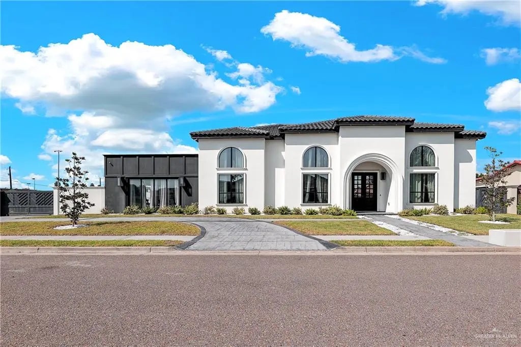 5607 N 6th Lane, McAllen