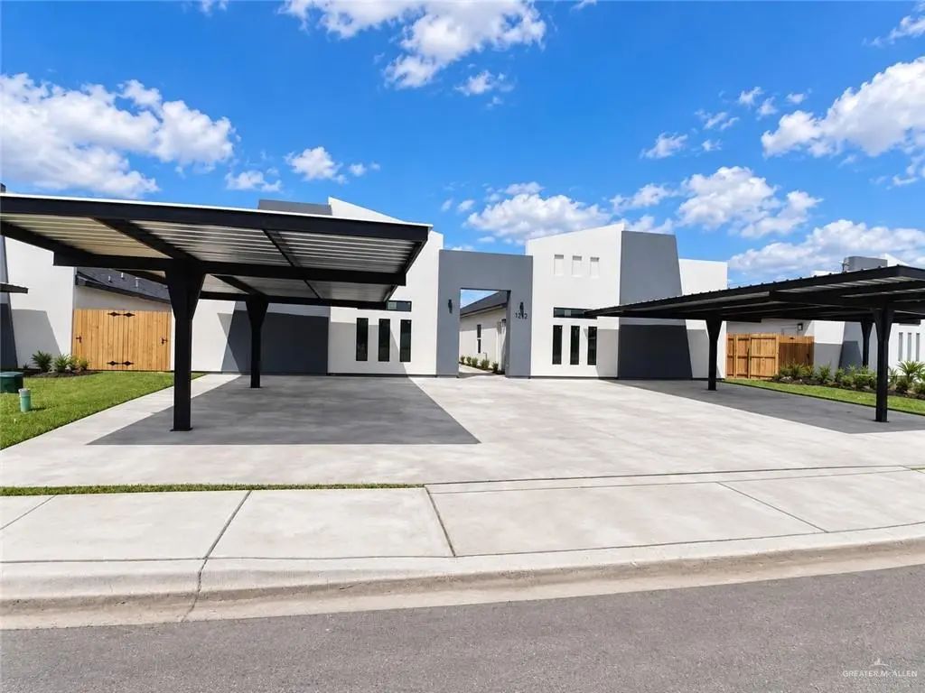 1208 Woodland Trail, Pharr