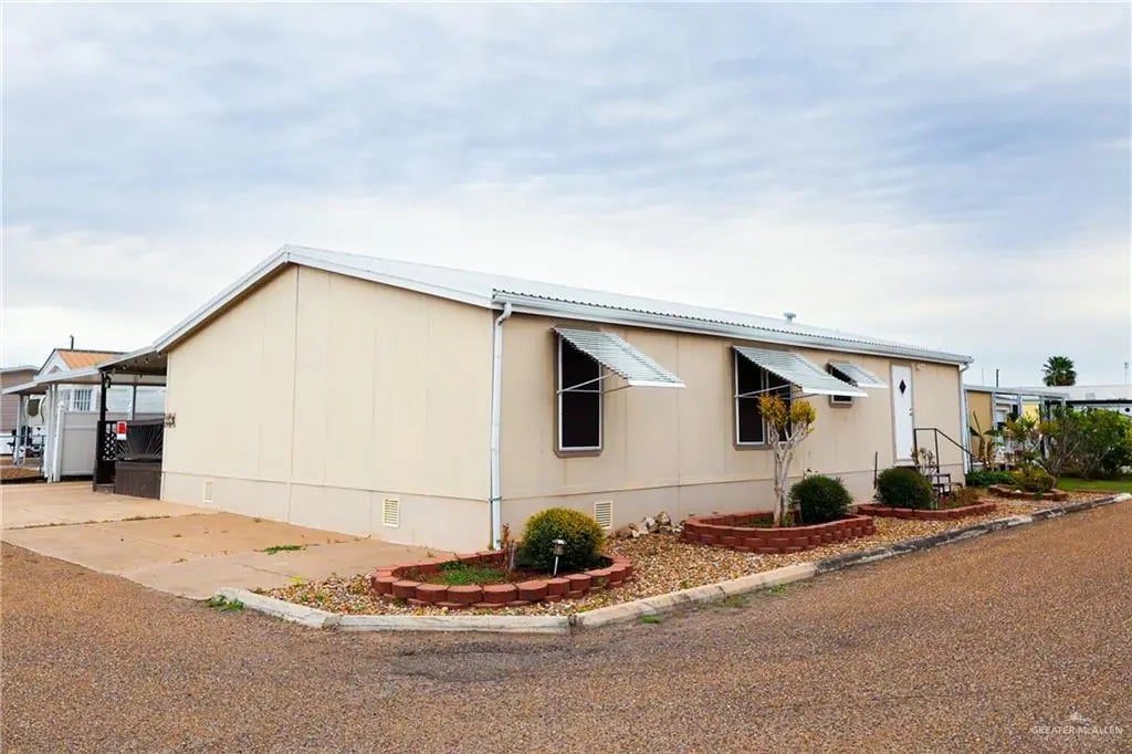 215 S Valley View Road Lot 252 & 253, Donna