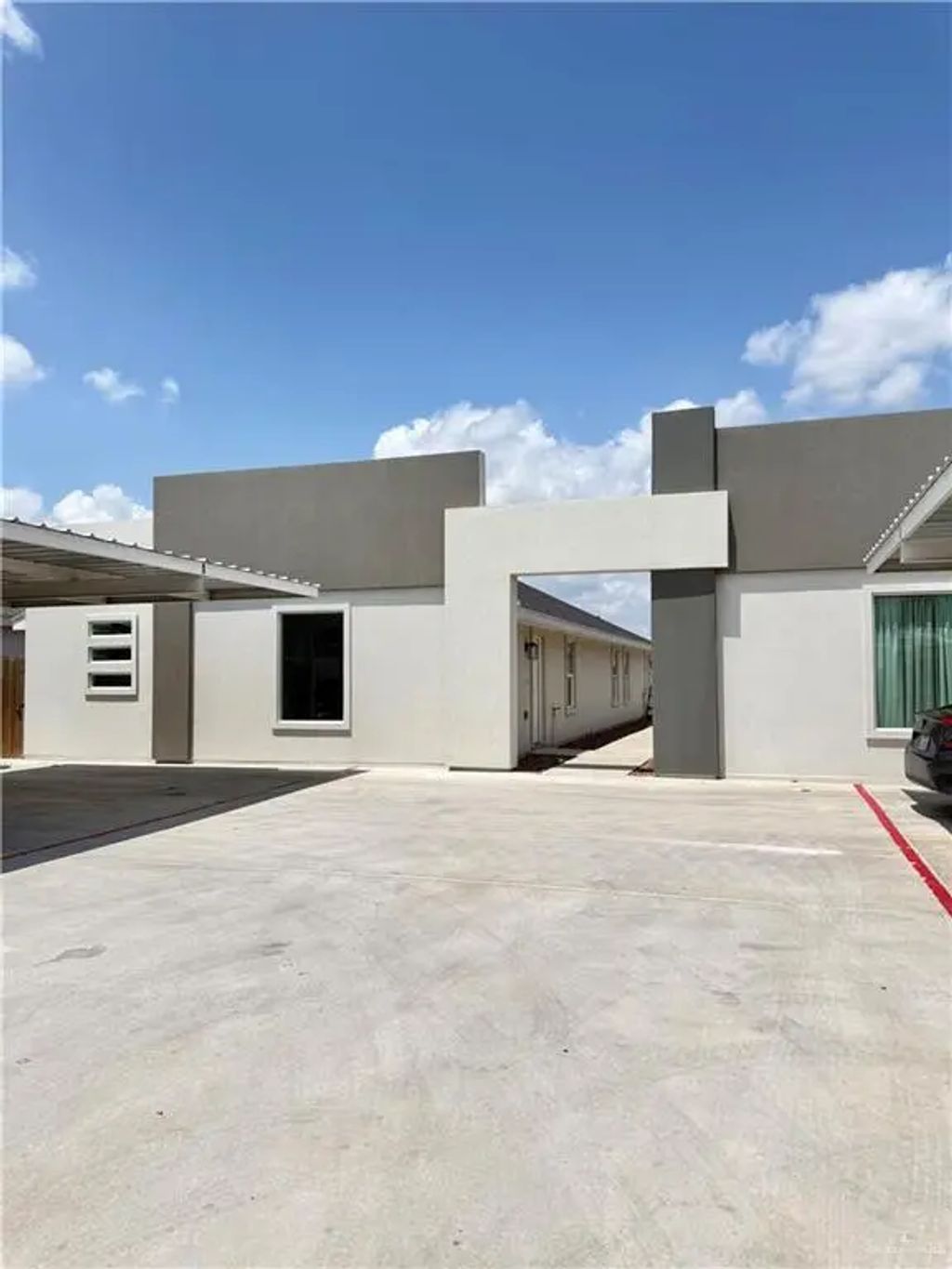436 E Acacia Street, Alamo