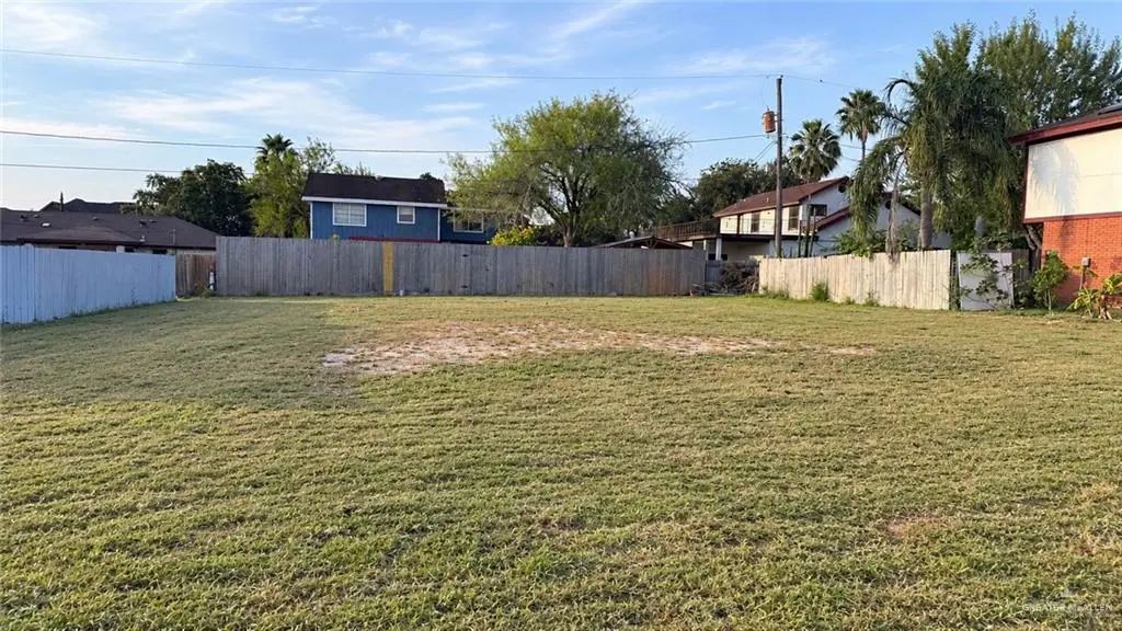 914 E 13th Street, Weslaco