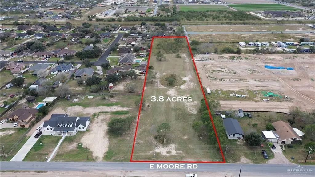 739 Moore Road, Alamo