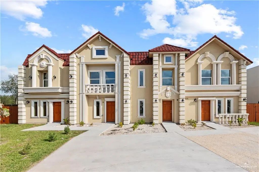 1405 E Karen Drive A, Alton