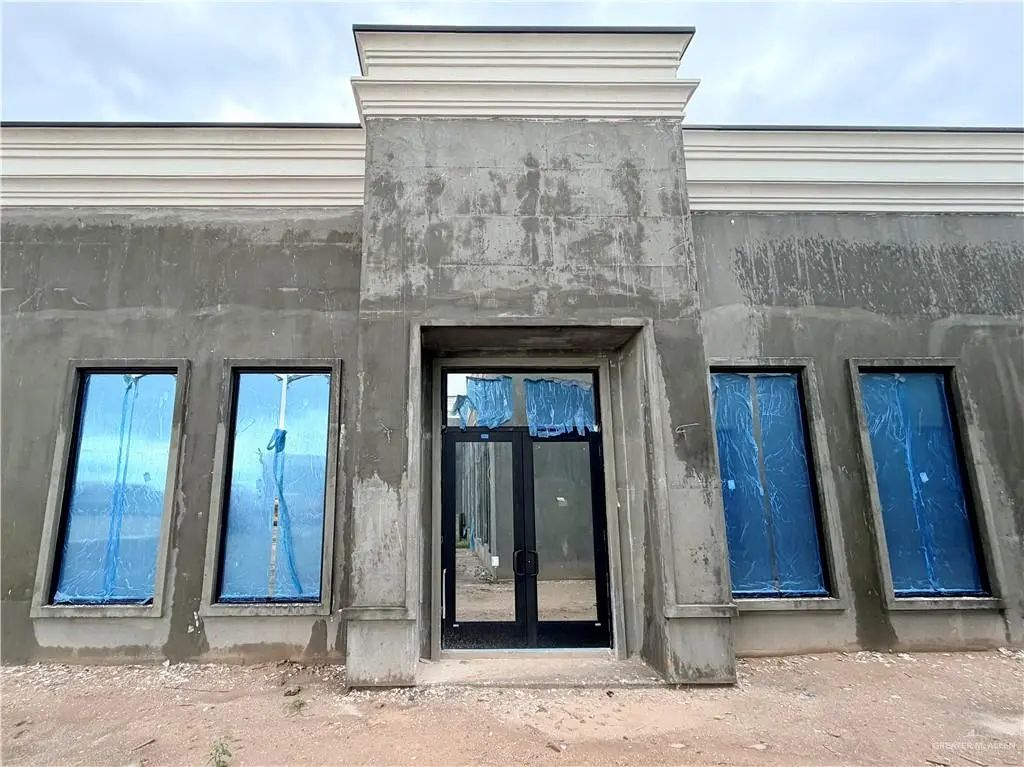 1801 N Veterans Boulevard 6, San Juan