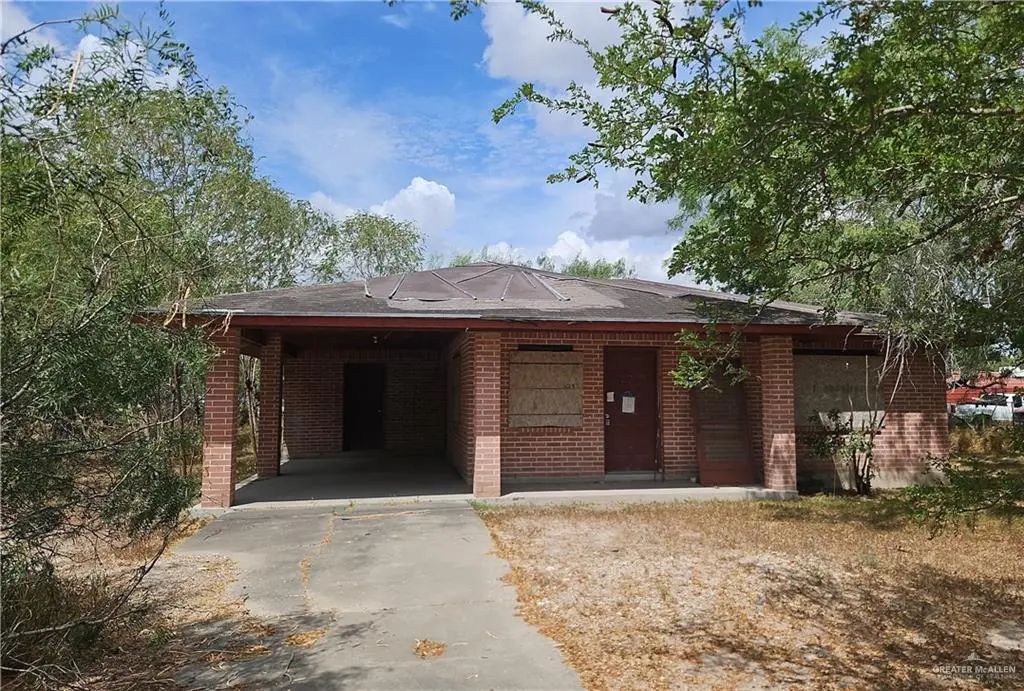 257 E Broadway Street, Sebastian